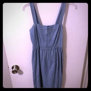 Denim dress with pockets!